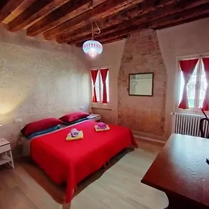 Ca Lirica , Venice Italy